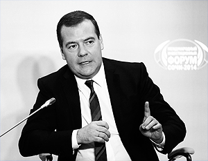 Медведев: Российская экономика страдает от санкций только на 5%