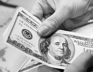 Нацбанк Украины ограничил продажу валюты в одни руки 200 долларами