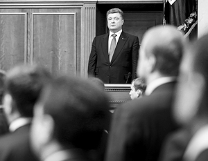 Петр Порошенко уверен, что только иностранцы могут вывести Украину из кризиса. Причем иностранцы с Запада