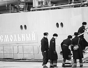 «Смольный» отвез российских моряков домой