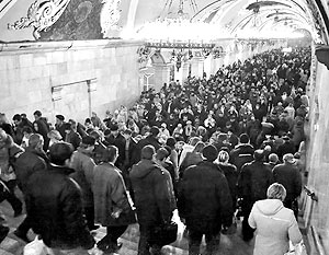Духота в московском метро возникает не от плохой работы вентиляции, а от постоянной «перенаселенности» столичной подземки