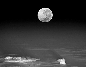 Нужна ли станция на орбите Луны – это еще большой вопрос