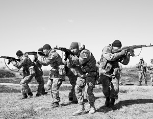 Только что мобилизованные украинские военные участвуют в учениях недалеко от Житомира 