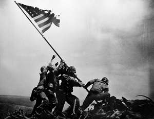 Кадр поднятия флага на Иводзиме имеет для США такое же значение, как и знаменитый кадр с крыши Рейхстага для нас