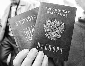Сейчас и в ДНР, и в ЛНР признаются украинские паспорта, а в случае их утери выдается справка