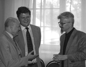 Виктор Черепков, Сергей Митрохин и Эдуард Лимонов.фото Грани.Ру