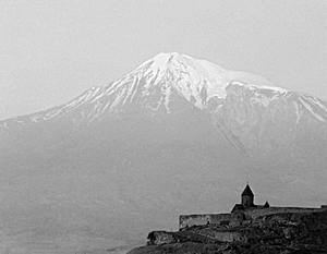 Расположенный в Турции Арарат – до сих пор один из национальных символов Армении