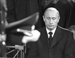 Ельцина проводили гимном (видео)