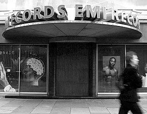 Британская звукозаписывающая корпорация EMI Group получила несколько предложений продать компанию