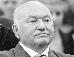 Лужков предложил построить для Казахстана водовод по дну Каспия