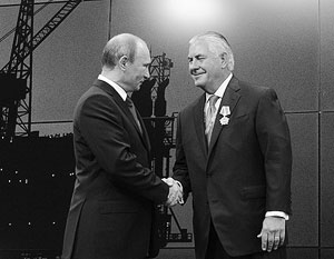 Бизнесмен-нефтяник Тиллерсон в 2013 году удостоился российского ордена Дружбы народов