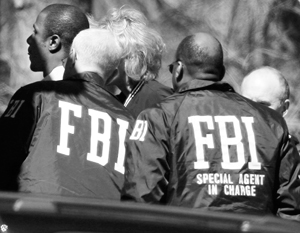 В рутинную работу ФБР, как выяснилось, входит прослушка, не связанная с каким-либо расследованием