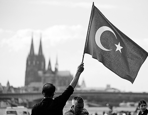 Возможные выступления турецких политиков на митингах своих соотечественников в Германии стали поводом для конфликта двух стран