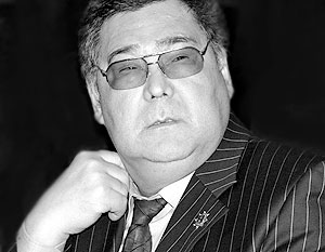  Губернатор Кемеровской области Аман Тулеев 