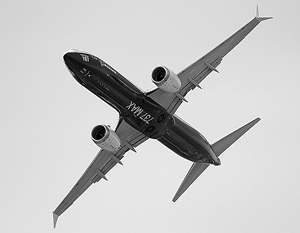 Новая укрупненная версия узкофюзеляжного самолета Boeing 737 Max 10 пользовалась особым успехом в Ле Бурже