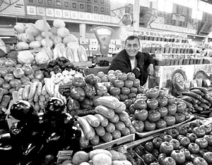 На рынках столичного региона департамент продовольственных ресурсов Москвы зафиксировал повышение цен на овощные продукты