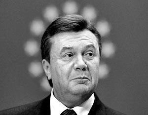Украинскую делегацию возглавил премьер-министр Виктор Янукович