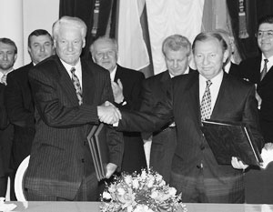 Договор с Украиной - плод политики и дипломатии времен Ельцина и Кучмы