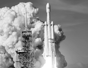Илон Маск запустил самую мощную ракету-носитель из ныне существующих, но не за всю историю