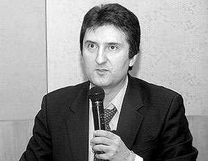 Элдар Разроев покидает «Евросеть»