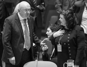 Постпред России в ООН Василий Небензя и его британская коллега Карен Пирс 