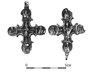 Медный крест-мощевик XVI века
