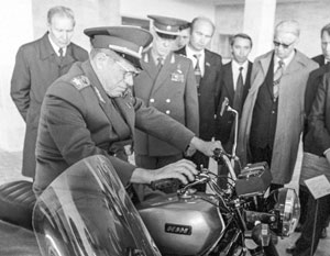 Маршал Устинов занимался любыми видами техники и вооружений – даже мотоциклами