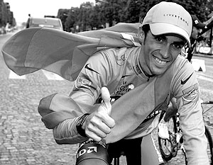 Победитель «Тур де Франс» Альберто Контадор