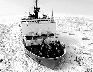 Вслед за успешной российской экспедицией «Арктика-2007» изучать глубины Ледовитого океана отправляется сегодня американский ледокол «Хили»