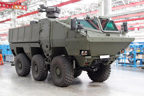 КамАЗ впервые продемонстрировал ходовой вариант перспективного бронеавтомобиля «Тайфун». Броневик рассчитан на двух членов экипажа и 10 десантников. Разработчики утверждают, что машина может быть использована для решения целого ряда армейских задач