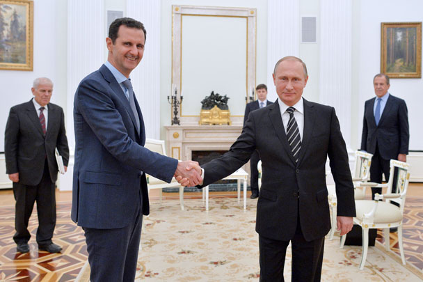 Президент Сирии Башар Асад во вторник вечером прибыл в Москву, где был принят Владимиром Путиным. Лидеры двух стран обсудили участие России в антитеррористической операции в Сирии, ход ее проведения, а также политические пути урегулирования конфликта. СМИ о визите Асада узнали постфактум