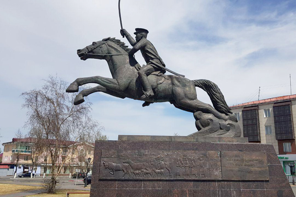 Памятник тувинским добровольцам, Кызыл