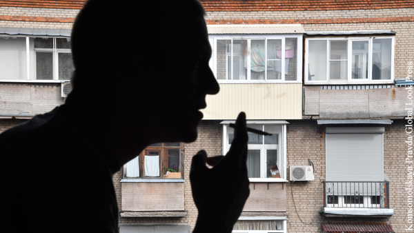 МЧС дало неожиданное разъяснение по «запрету курить на балконах»
