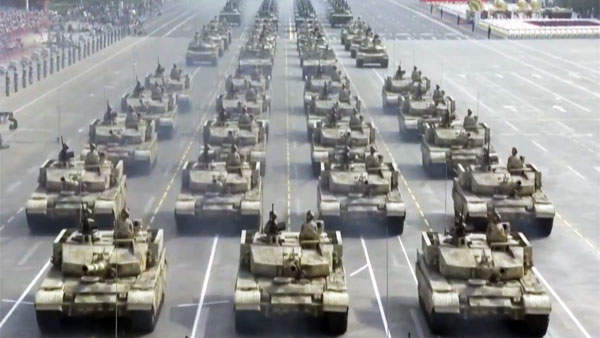 Китай провел крупнейший военный парад в своей истории