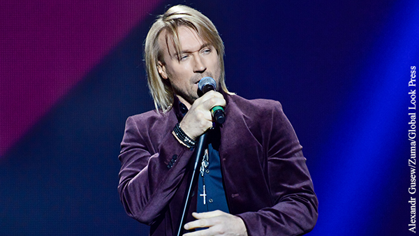 Украинский певец раскритиковал власти страны за отношение к гастролям в Крыму