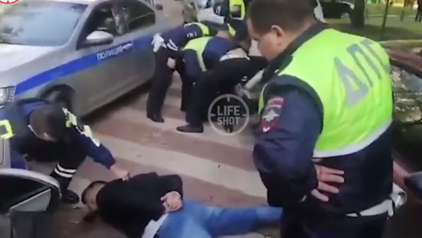 Юрист оценил жесткое задержание сына вице-президента МТС после погони в Москве
