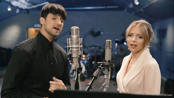 Российские поп-звезды записали гимн российских учителей