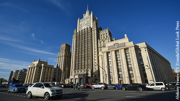 Россия заявит США протест из-за снятых с поезда под Северодвинском дипломатов
