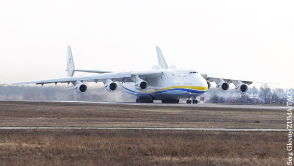 Украина собралась передать Китаю документацию по крупнейшему в мире самолету