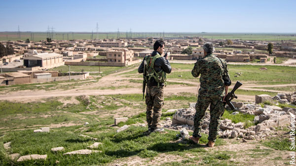 Курдские войска отошли на 32 км от границы Сирии с Турцией