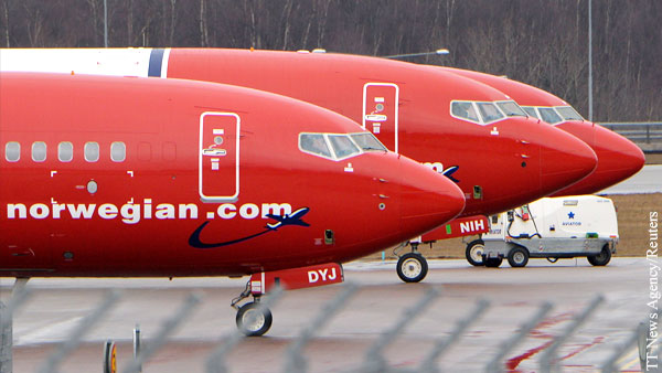 В Norwegian опровергли подписание соглашений о поставках Sukhoi Superjet