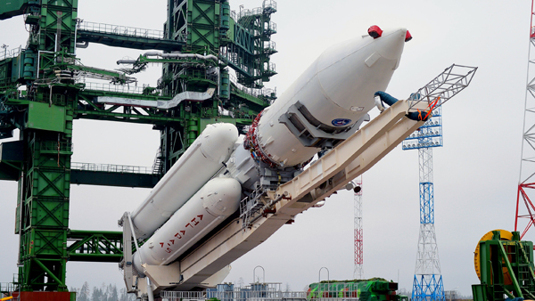 «Роскосмос» расторг контракт на производство ракеты «Ангара»