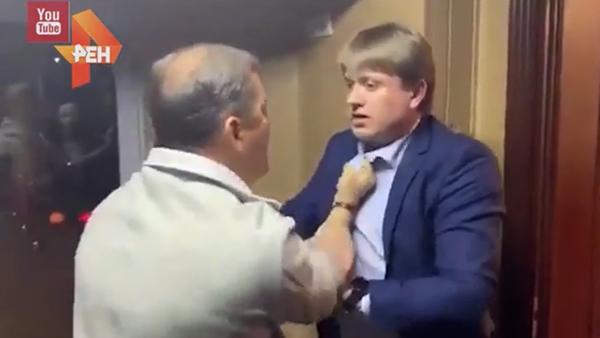 Опубликовано видео драки Ляшко с депутатом от партии Зеленского