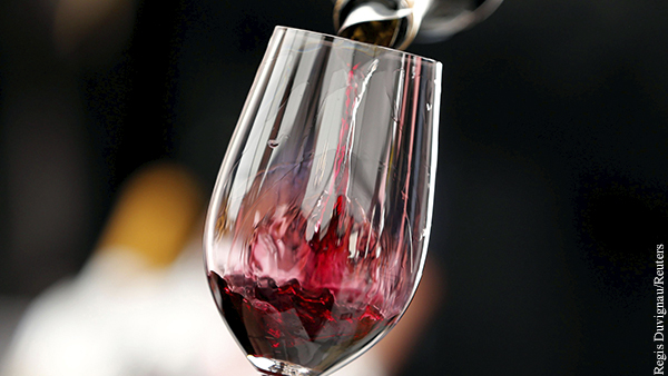 Российские ученые научились за минуту определять поддельное вино