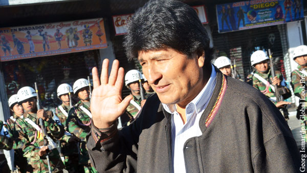 Вооруженные силы Боливии и профсоюз призвали Моралеса уйти в отставку