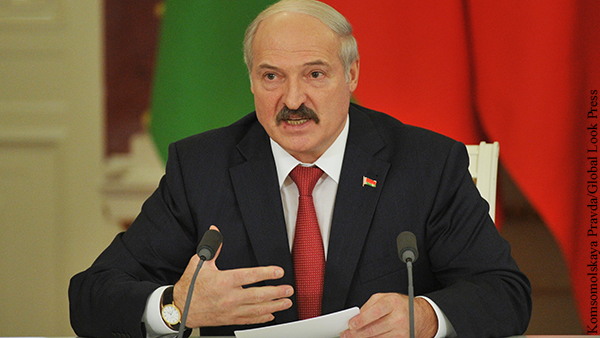 Лукашенко упрекнул Россию в нежелании «помочь» при поставке оружия