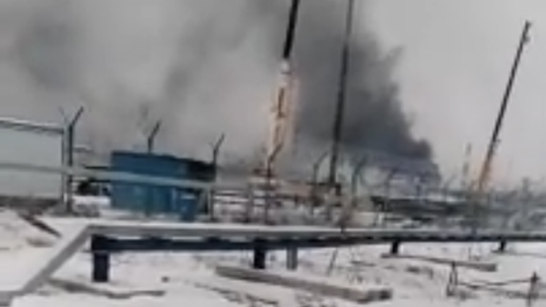 На нефтеперерабатывающем заводе Газпрома в Омске начался пожар