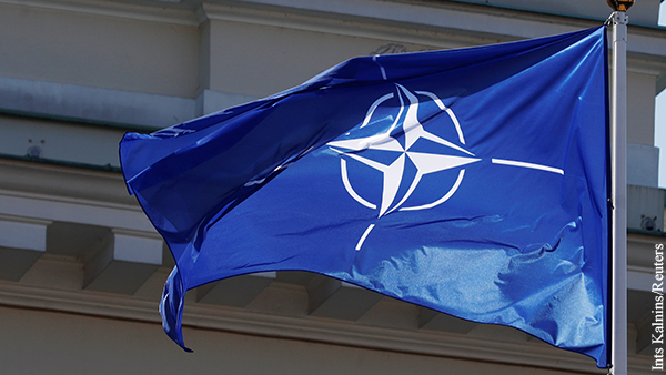 НАТО поставило в один ряд Россию и международный терроризм