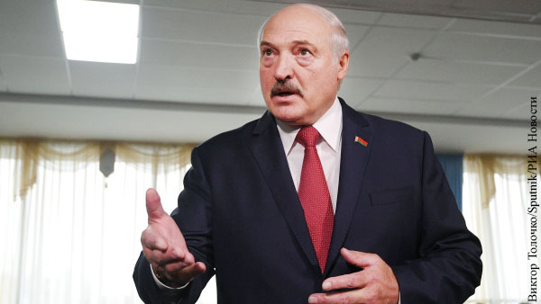 Лукашенко заявил, что Белоруссия не намерена входить в состав другого государства