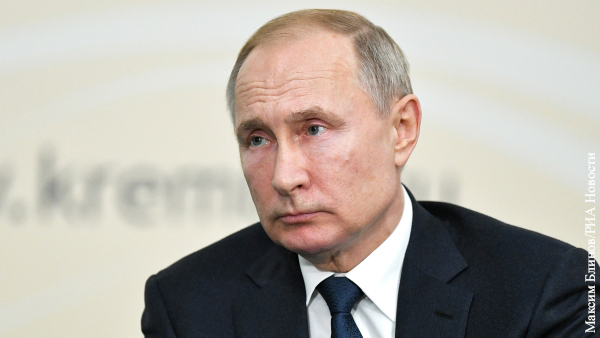 Путин назвал стратегической задачей отодвинуть дорогу от моря в районе Сочи